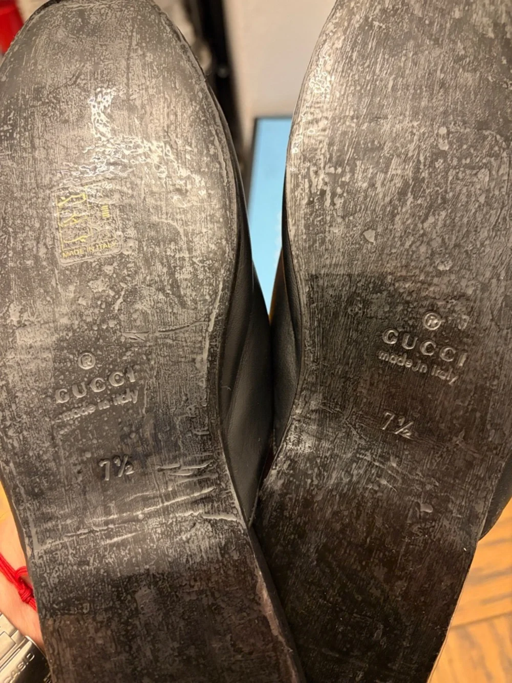 Gucci Yankees Black Leather Slip-On Mules - Picture 8 of 11